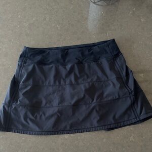 Lululemon pace rival skirt in black size 8. Great condition.
